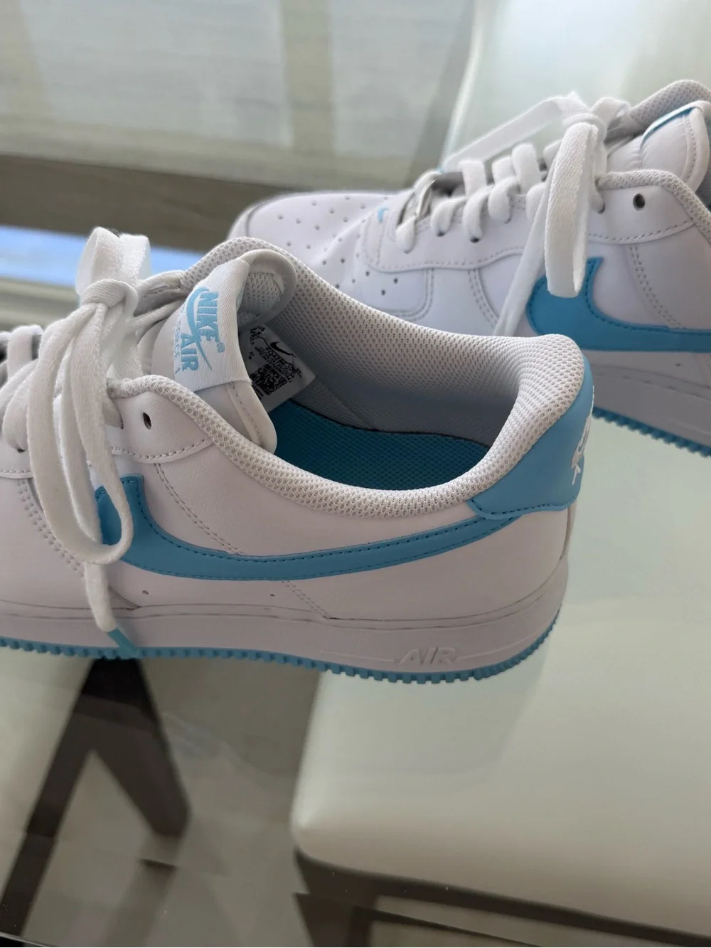 Nike clean low